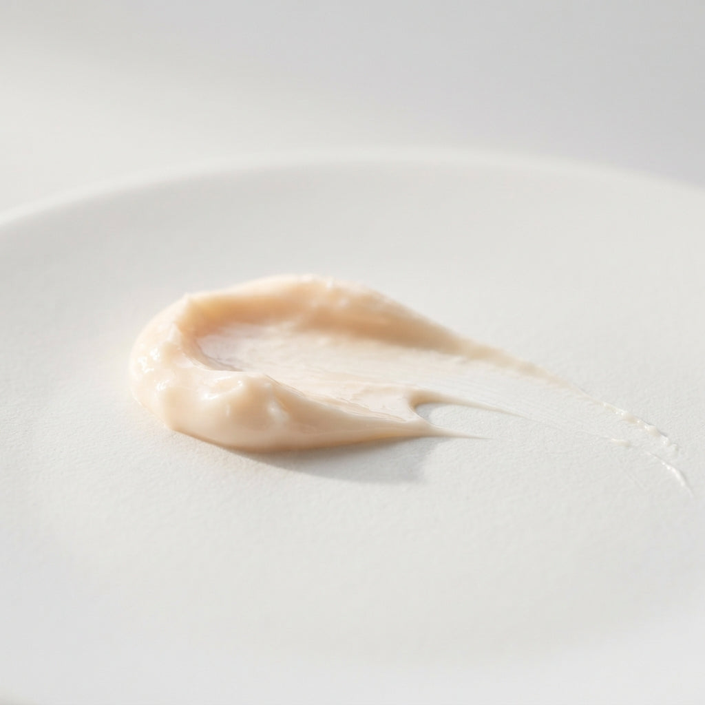 Texture de La Crème Nuit Sheatilly, crème onctueuse abricot clair